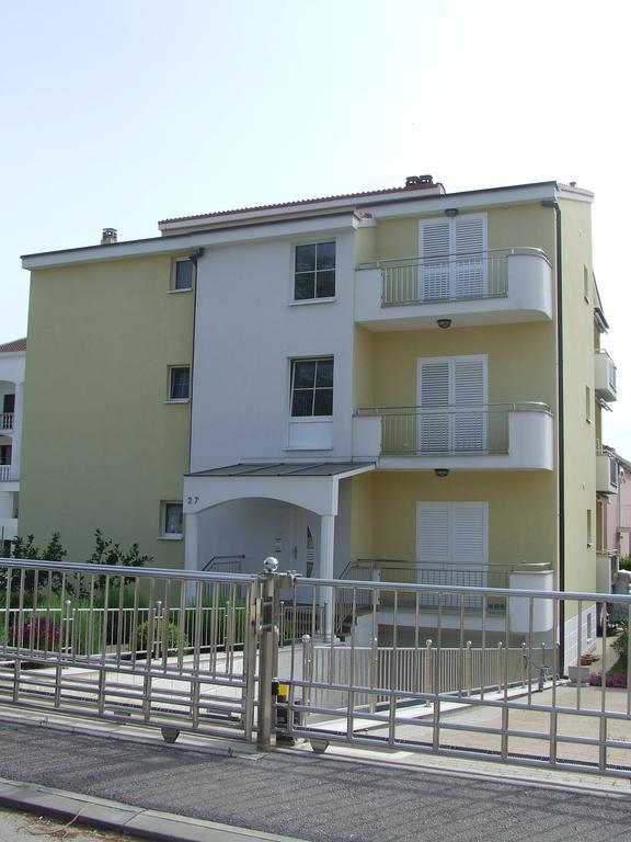 Apartments Renato Zara Esterno foto